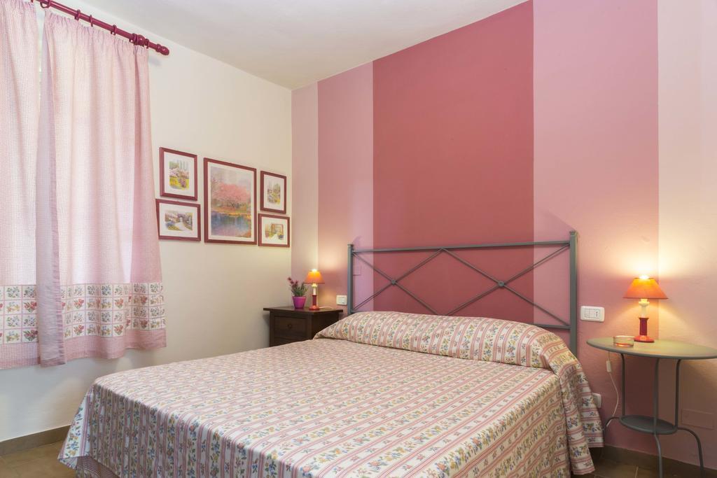 Villa Monserrato - Goelba Porto Azzurro Eksteriør billede